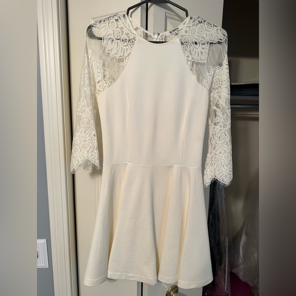 BB Dakota Cream Dress - Picture 1 of 4